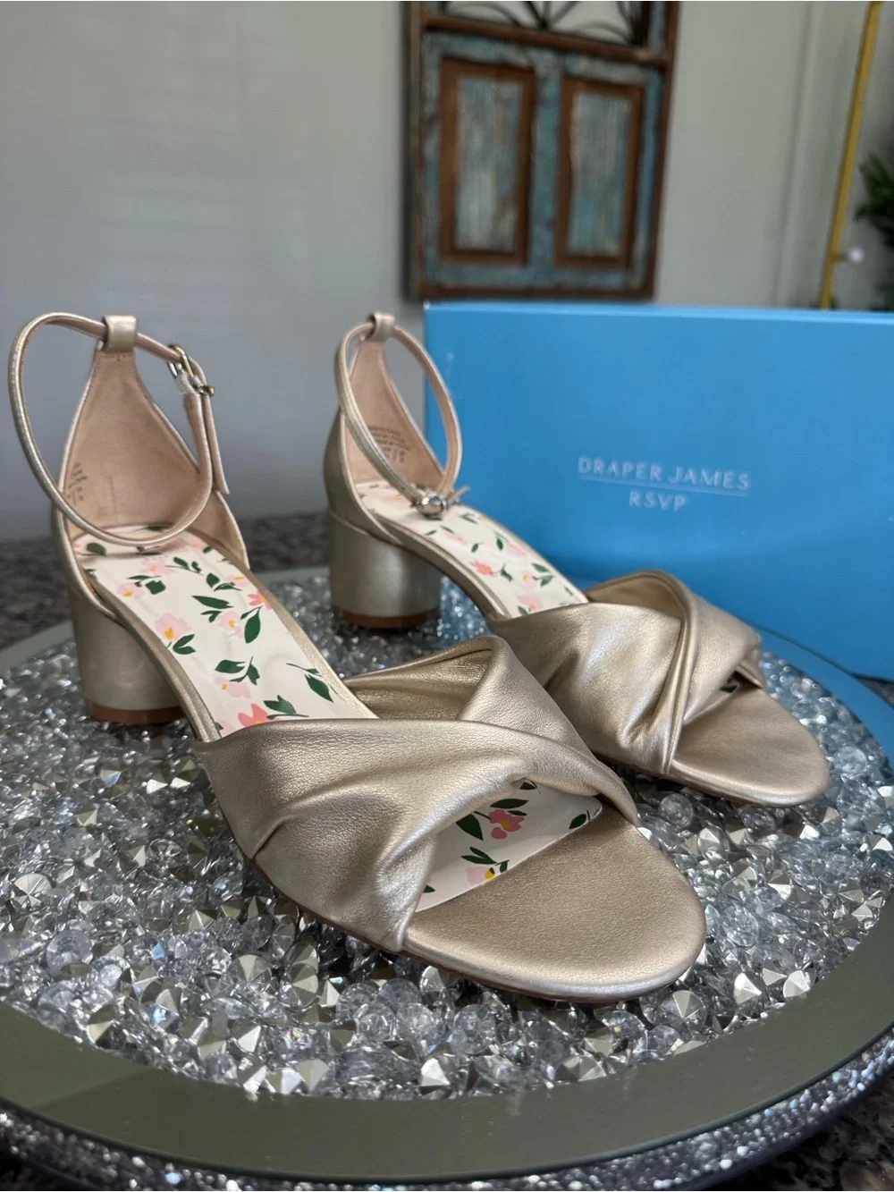 Draper James Champagne Gold Satin circle Block Heel Sandals EUC 10